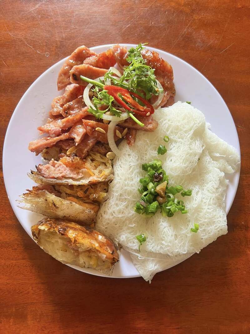 Bánh hỏi heo quay An Nhứt